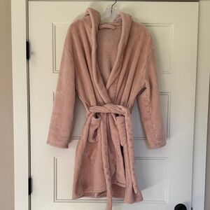 Summer & Rose Pink Plush Robe